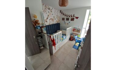 VENDO CASA  MOLIVENTO