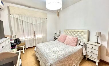 Venta - Casa en Luis Guillón