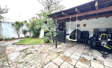 Venta - Casa en Luis Guillón