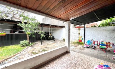 Venta - Casa en Luis Guillón