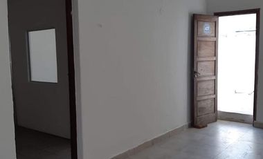 VENTA DE CASA + LOCAL MICRO CENTRO DE LA CIUDAD