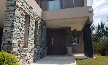 ALQUILER CASA NORDELTA: 3 DORM. DEPEN-PISCINA - ALISOS NORDELTA