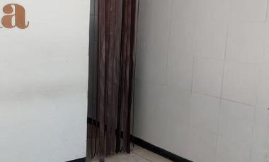 Locales Comerciales en venta - 2 Salones 2 baños - 46mts2 - Tres de Febrero, Caseros