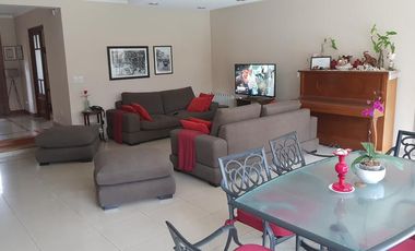 Excepcional casa centrica en Adrogué