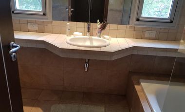 Excepcional casa centrica en Adrogué