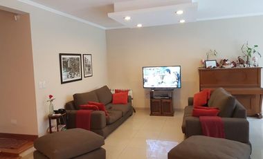 Excepcional casa centrica en Adrogué