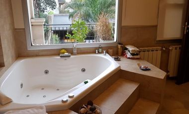 Excepcional casa centrica en Adrogué