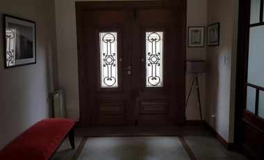 Excepcional casa centrica en Adrogué