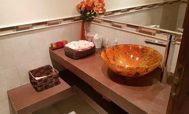 Excepcional casa centrica en Adrogué