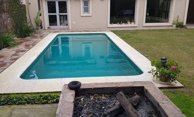 Excepcional casa centrica en Adrogué