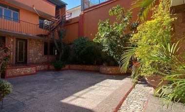VENTA CASA CUAUTITLÁN CENTRO CON USO COMERCIAL.