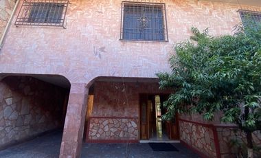 RENTA CASA CUAUTITLÁN CENTRO CON USO COMERCIAL.