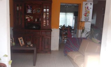 Casa en venta - 3 dormitorios 2 baños - 500mts2 - Alejandro Korn