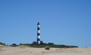 Edificio comercial en venta - 8 unidades funcionales - 650mts2 cubiertos - Las Gaviotas