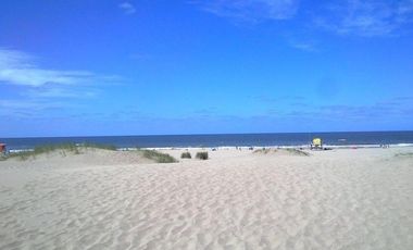 Edificio comercial en venta - 8 unidades funcionales - 650mts2 cubiertos - Las Gaviotas