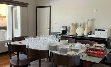 Venta de casa 8 ambientes en Abril Club De Campo, Berazategui