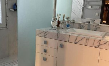 Venta de casa 8 ambientes en Abril Club De Campo, Berazategui