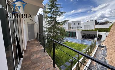 Casa en renta con alberca, sauna, vapor y área de gimnasio