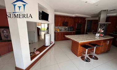 Casa en renta con alberca, sauna, vapor y área de gimnasio