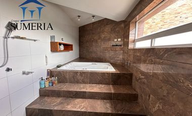 Casa en renta con alberca, sauna, vapor y área de gimnasio
