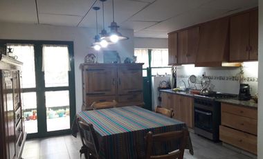 Casa en venta - 3 Dormitorios 1 Baño - 414 Mts2 - Junin De Los Andes