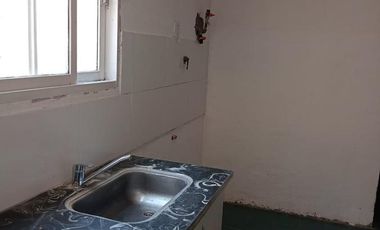 PH en venta - 2 dormitorios 1 baño - 50 mts2  - San MiguelPH