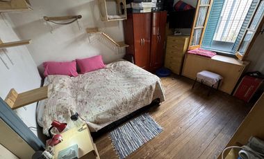 Casa en Liniers de 3 habitaciones, 2 baños y patio