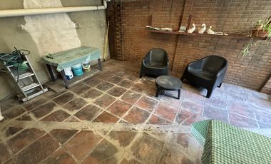 Casa en Liniers de 3 habitaciones, 2 baños y patio