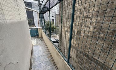 Casa en Liniers de 3 habitaciones, 2 baños y patio