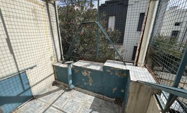 Casa en Liniers de 3 habitaciones, 2 baños y patio