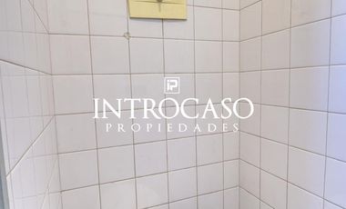 Venta Permuta Departamento 2 Ambientes Con Dependencia Cochera