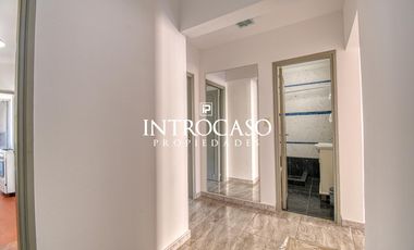 Venta Permuta Departamento 2 Ambientes Con Dependencia Cochera