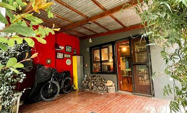 Casa en venta - 2 dormitorios 1 baño - 80mts2 - Villa Parque Sicardi