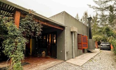 Casa en venta - 2 dormitorios 1 baño - 80mts2 - Villa Parque Sicardi