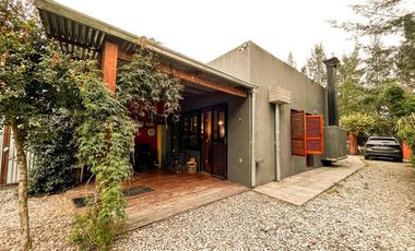 Casa en venta - 2 dormitorios 1 baño - 80mts2 - Villa Parque Sicardi