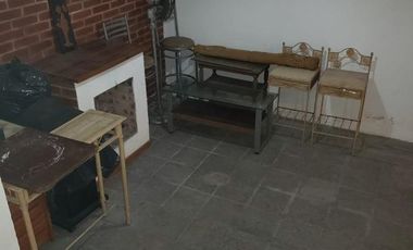 PH en venta - 5 dormitorios 3 baños - 250 mts2 - Ramos Mejia