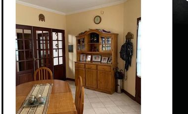 MAGNIFICO CHALET EN PLENO B° CAMBA CUA