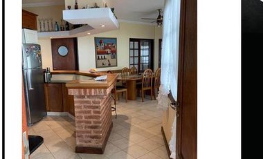 MAGNIFICO CHALET EN PLENO B° CAMBA CUA