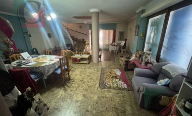 Casa 5 ambientes sobre lote propio