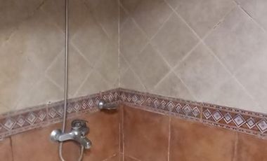 Casa y terreno en venta - 3 dormitorios 2 baños - 800 mts2 - Comandante Nicanor Otamendi