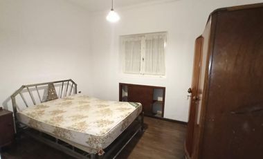 Casa y terreno en venta - 3 dormitorios 2 baños - 800 mts2 - Comandante Nicanor Otamendi