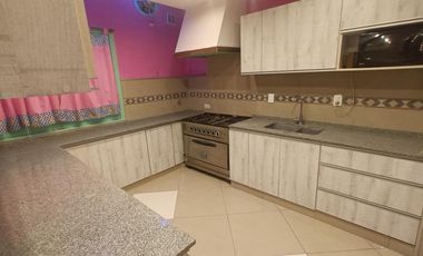 Casa en venta - 4 Dormitorios 2 Baños 2 Cocheras - 224Mts2 - Mar del Plata