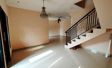 Rumah Bagus Dan Nyaman 2 Lantai Siap Huni di Pusat Kota Cianjur