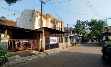 Rumah Bagus Dan Nyaman 2 Lantai Siap Huni di Pusat Kota Cianjur