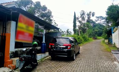 Rumah Bagus Suasana Asri Siap Huni dekat Pusat Kota Cianjur