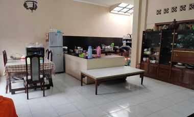 Rumah Cantik Ciamik Dekat Alun Alun Kota Cianjur