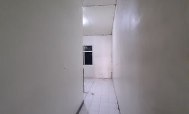 DISEWAKAN - 1 unit rumah tinggal 2lt Gg. Merak 3
