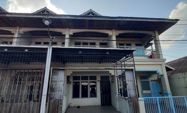 DISEWAKAN - 1 unit rumah tinggal 2lt Gg. Merak 3