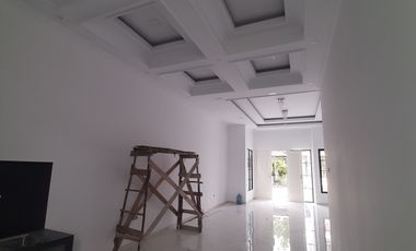 rumah baru di Paris 2 - unit terbatas (HANYA 2 UNIT)