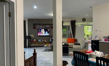 Villa Impian! Nyaman dan Asri Siap Huni di Kota Bunga Cipanas